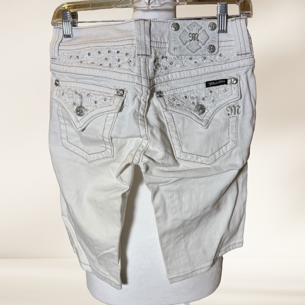 Miss Me Size 26 Embellished Cross Signature Bermuda Jean Shorts